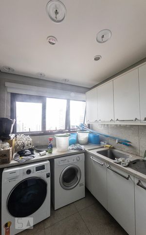 Apartamento à venda com 378m², 4 quartos e 5 vagasÁrea de Serviço
