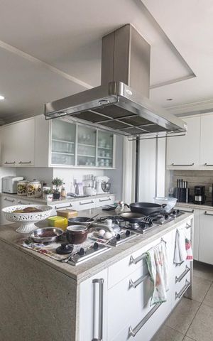 Apartamento à venda com 378m², 4 quartos e 5 vagasCozinha