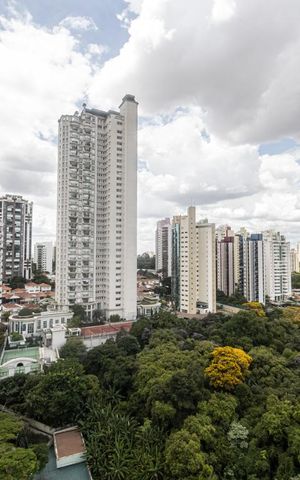 Apartamento à venda com 378m², 4 quartos e 5 vagasVista Varanda Suite 1