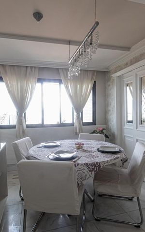 Apartamento à venda com 378m², 4 quartos e 5 vagasCopa