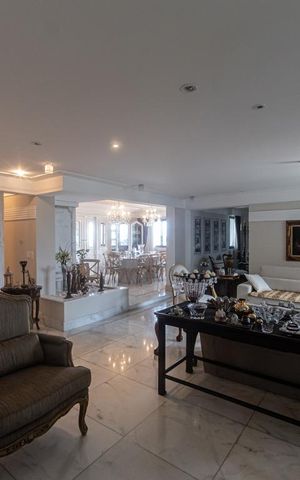 Apartamento à venda com 378m², 4 quartos e 5 vagasSala