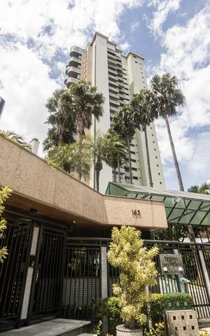 Apartamento à venda com 378m², 4 quartos e 5 vagasFachada