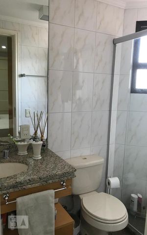 Apartamento à venda com 75m², 3 quartos e 2 vagas Apartamento à venda com 75m², 3 quartos e 2 vagasBanheiro 2
