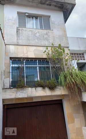 Casa à venda com 200m², 2 quartos e 2 vagas