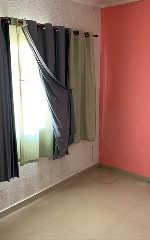 Casa à venda com 200m², 2 quartos e 2 vagas