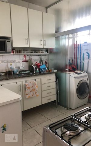 Apartamento à venda com 64m², 2 quartos e 1 vaga Apartamento à venda com 64m², 2 quartos e 1 vagaCozinha