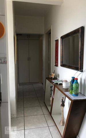 Apartamento à venda com 64m², 2 quartos e 1 vaga Apartamento à venda com 64m², 2 quartos e 1 vagaSala