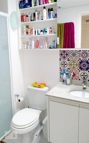 Studio para alugar com 31m², 1 quarto e 1 vaga Studio para alugar com 31m², 1 quarto e 1 vagaBanheiro