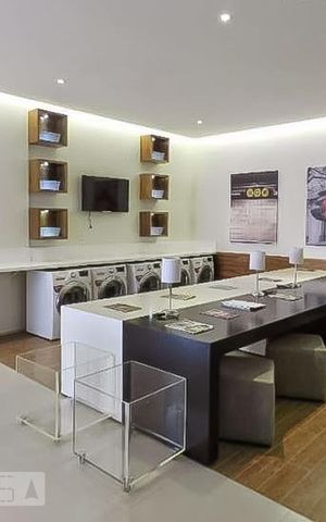 Apartamento para alugar com 42m², 1 quarto e 1 vagaÁrea Comum - Lavanderia