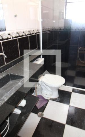 Apartamento para alugar com 100m², 2 quartos e sem vagaBanheiro