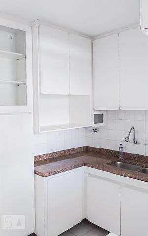 Apartamento à venda com 86m², 3 quartos e 2 vagasCozinha