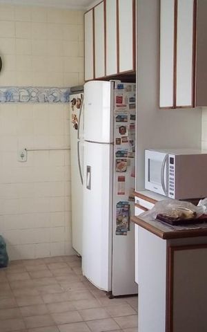 Apartamento à venda com 149m², 3 quartos e 2 vagas Apartamento à venda com 149m², 3 quartos e 2 vagasCozinha