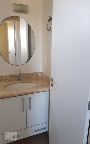 Apartamento à venda com 70m², 3 quartos e 2 vagas Apartamento à venda com 70m², 3 quartos e 2 vagasBanheiro