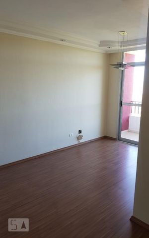 Apartamento à venda com 70m², 3 quartos e 2 vagas Apartamento à venda com 70m², 3 quartos e 2 vagasSala