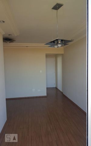 Apartamento à venda com 70m², 3 quartos e 2 vagas Apartamento à venda com 70m², 3 quartos e 2 vagasSala
