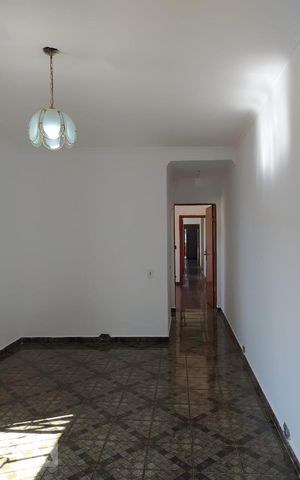 Casa à venda com 250m², 4 quartos e 2 vagas Casa à venda com 250m², 4 quartos e 2 vagasSuíte 2