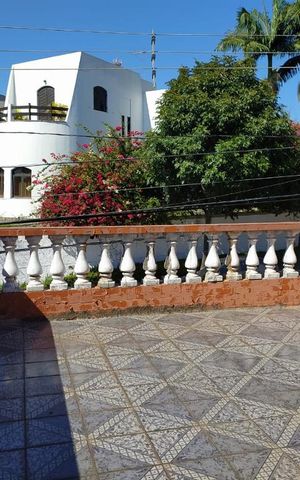 Casa à venda com 250m², 4 quartos e 2 vagas Casa à venda com 250m², 4 quartos e 2 vagasVaranda Suíte 1