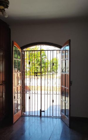 Casa à venda com 250m², 4 quartos e 2 vagas Casa à venda com 250m², 4 quartos e 2 vagasSuíte 1