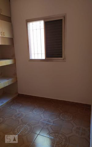 Casa à venda com 250m², 4 quartos e 2 vagas Casa à venda com 250m², 4 quartos e 2 vagasQuarto 5