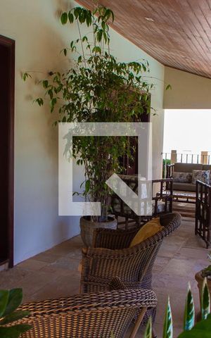 Casa à venda com 600m², 4 quartos e 6 vagas Casa à venda com 600m², 4 quartos e 6 vagasVaranda da Sala