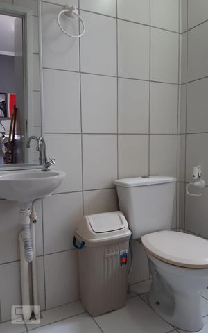 Studio à venda com 25m², 1 quarto e sem vaga Studio à venda com 25m², 1 quarto e sem vagaBanheiro