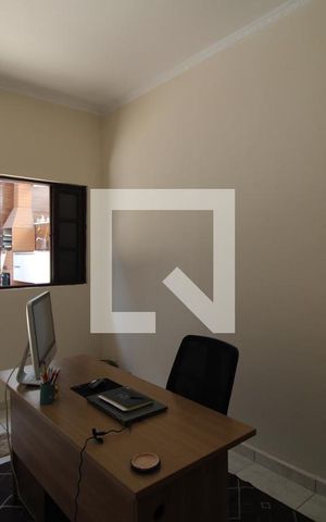 Casa à venda com 300m², 4 quartos e 3 vagasQuarto 4