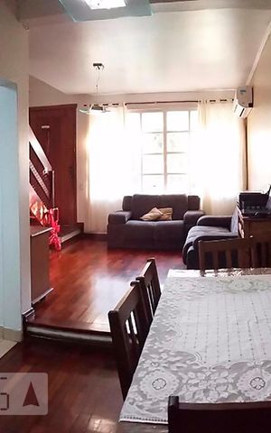 Casa de condomínio à venda com 80m², 2 quartos e 1 vaga Casa de condomínio à venda com 80m², 2 quartos e 1 vagaSala