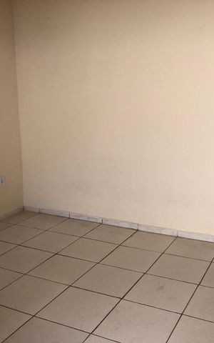 Casa à venda com 200m², 4 quartos e 2 vagas Casa à venda com 200m², 4 quartos e 2 vagasQuarto 01