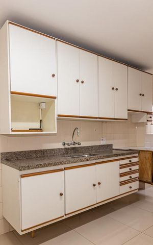 Apartamento à venda com 80m², 2 quartos e 1 vaga Apartamento à venda com 80m², 2 quartos e 1 vagaCozinha