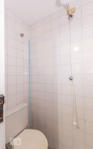 Apartamento à venda com 80m², 2 quartos e 1 vaga Apartamento à venda com 80m², 2 quartos e 1 vagaBanheiro de serviço
