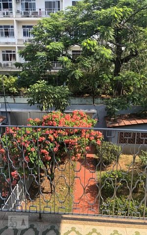 Casa à venda com 416m², 4 quartos e sem vaga