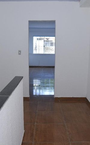 Casa de condomínio à venda com 90m², 2 quartos e sem vagaCorredor
