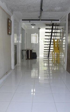 Casa de condomínio à venda com 90m², 2 quartos e sem vagaSala