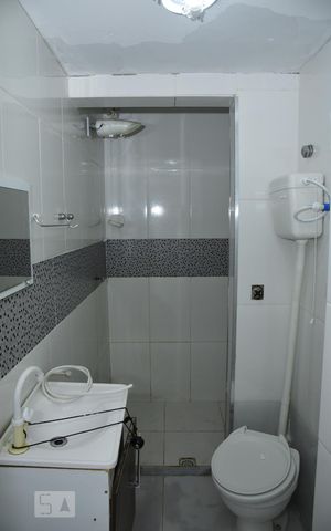 Casa de condomínio à venda com 90m², 2 quartos e sem vagaBanheiro