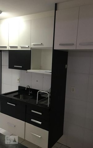 Apartamento à venda com 44m², 2 quartos e 1 vaga Apartamento à venda com 44m², 2 quartos e 1 vagaCozinha - Armários