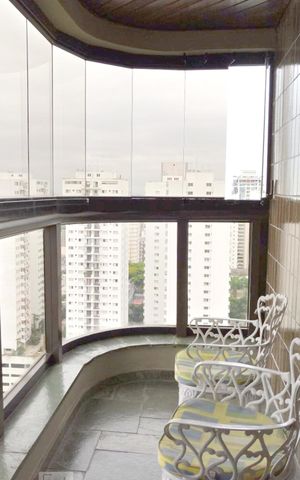 Apartamento à venda com 254m², 4 quartos e 4 vagasSacada
