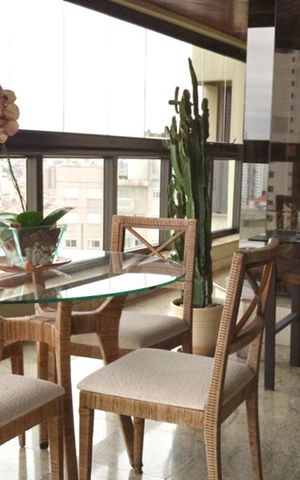 Apartamento à venda com 254m², 4 quartos e 4 vagasSala