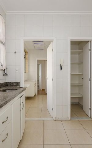 Apartamento à venda com 90m², 3 quartos e 2 vagasCozinha
