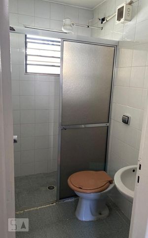 Casa à venda com 229m², 4 quartos e 2 vagas Casa à venda com 229m², 4 quartos e 2 vagasBanheiro 3 Suíte