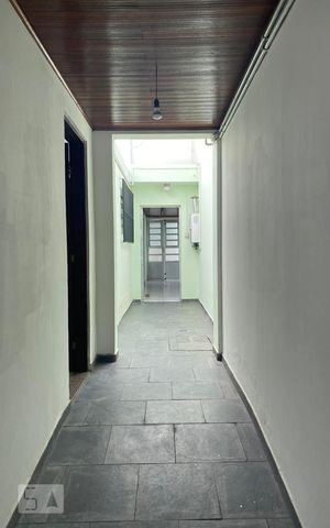 Casa à venda com 229m², 4 quartos e 2 vagas Casa à venda com 229m², 4 quartos e 2 vagasHall de Entrada