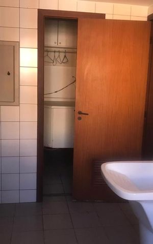 Apartamento à venda com 205m², 3 quartos e 4 vagas Apartamento à venda com 205m², 3 quartos e 4 vagasÁrea de Serviço