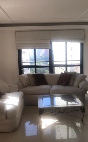 Apartamento à venda com 205m², 3 quartos e 4 vagas Apartamento à venda com 205m², 3 quartos e 4 vagasSala