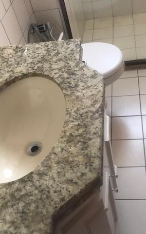 Apartamento à venda com 205m², 3 quartos e 4 vagas Apartamento à venda com 205m², 3 quartos e 4 vagasBanheiro