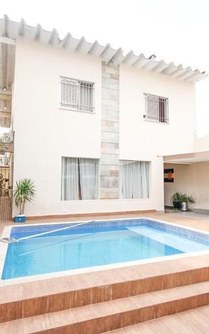 Casa à venda com 400m², 4 quartos e sem vaga