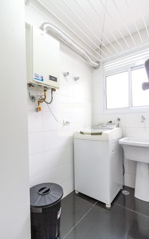 Apartamento à venda com 104m², 3 quartos e 2 vagas Apartamento à venda com 104m², 3 quartos e 2 vagasÁrea de serviço