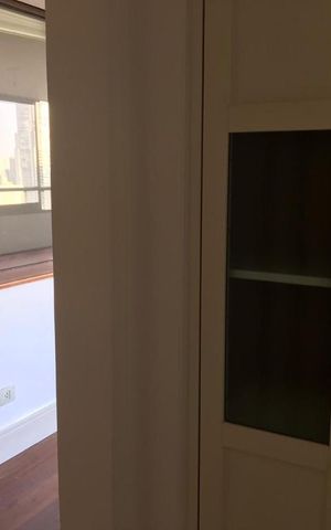 Apartamento à venda com 185m², 4 quartos e 3 vagas Apartamento à venda com 185m², 4 quartos e 3 vagasDetalhe