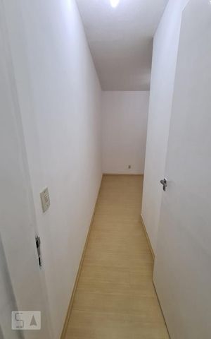 Apartamento para alugar com 50m², 2 quartos e sem vaga Apartamento para alugar com 50m², 2 quartos e sem vagaCorredor