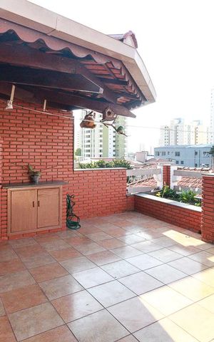 Casa à venda com 280m², 4 quartos e 3 vagas Casa à venda com 280m², 4 quartos e 3 vagaschurrasqueira