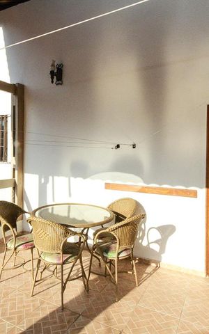 Casa à venda com 280m², 4 quartos e 3 vagas Casa à venda com 280m², 4 quartos e 3 vagasterraço