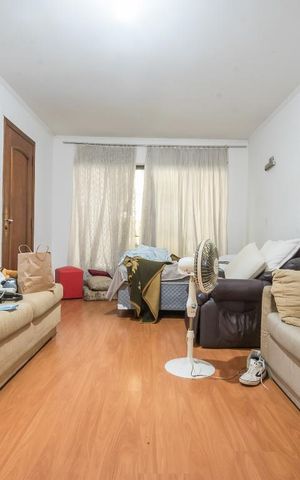 Casa à venda com 115m², 3 quartos e 2 vagas Casa à venda com 115m², 3 quartos e 2 vagasSala